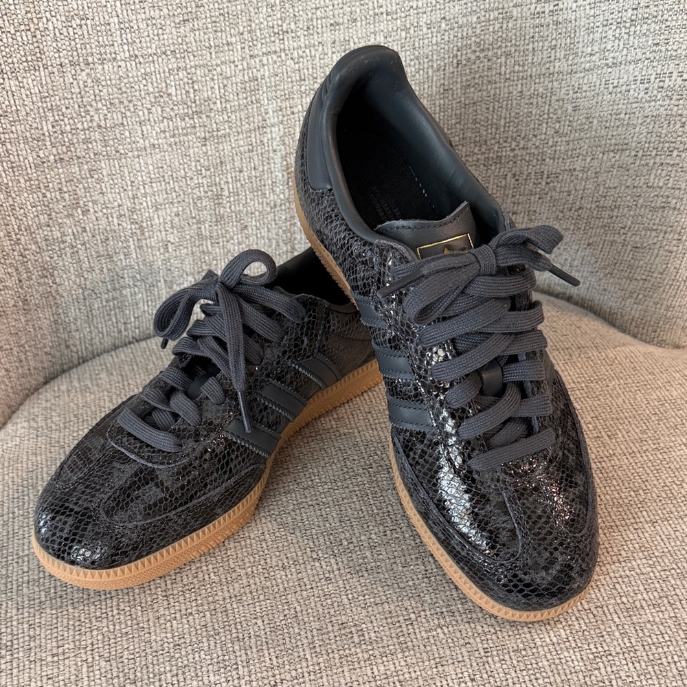 New adidas Samba Snakeskin - Picture 2 of 7